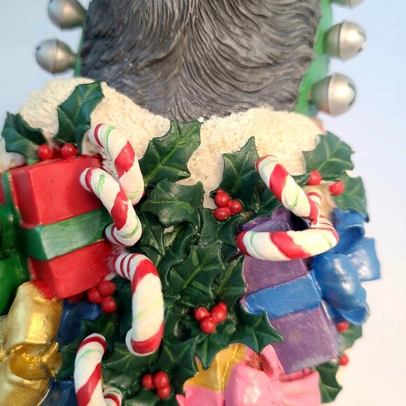 Danbury Mint Miniature Schnauzer Resin Figure Christmas Santa Dog 9 x 10 x 5 Vtg - Picture 9 of 11
